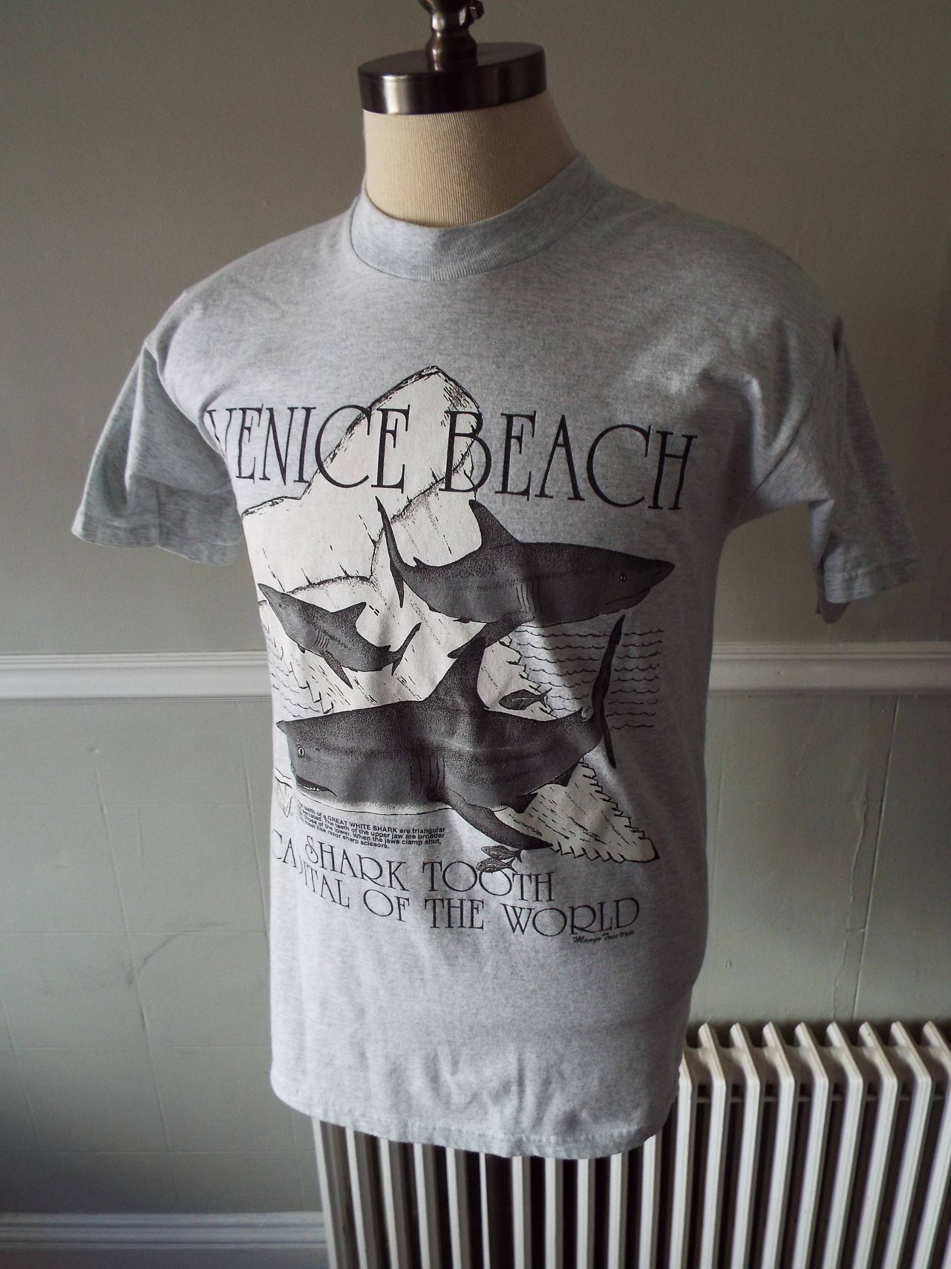 Vintage Venice Beach-T-Shirt Von Mangobaum von RetroGetgoVintage