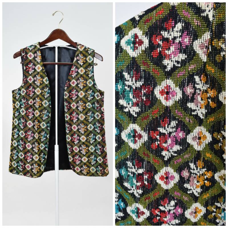 70Er Jahre Strukturierter Teppich Jacke/Grundfarbe & Olive Blumendruck Boho Chic Woodstock Hippie Mode, Festival Kleidung von RetroOnTheRocks