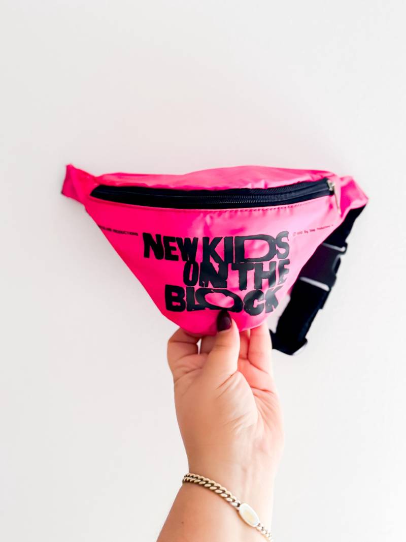 Vintage 1990 New Kids On The Block Nkotb Bauchtasche Gürteltasche Verstellbar Pink Vintage 1990 New Kids On The Block Nkotb Bauchtasche Gürteltasche Verstellbar Pink von RetroReviveEmporiu