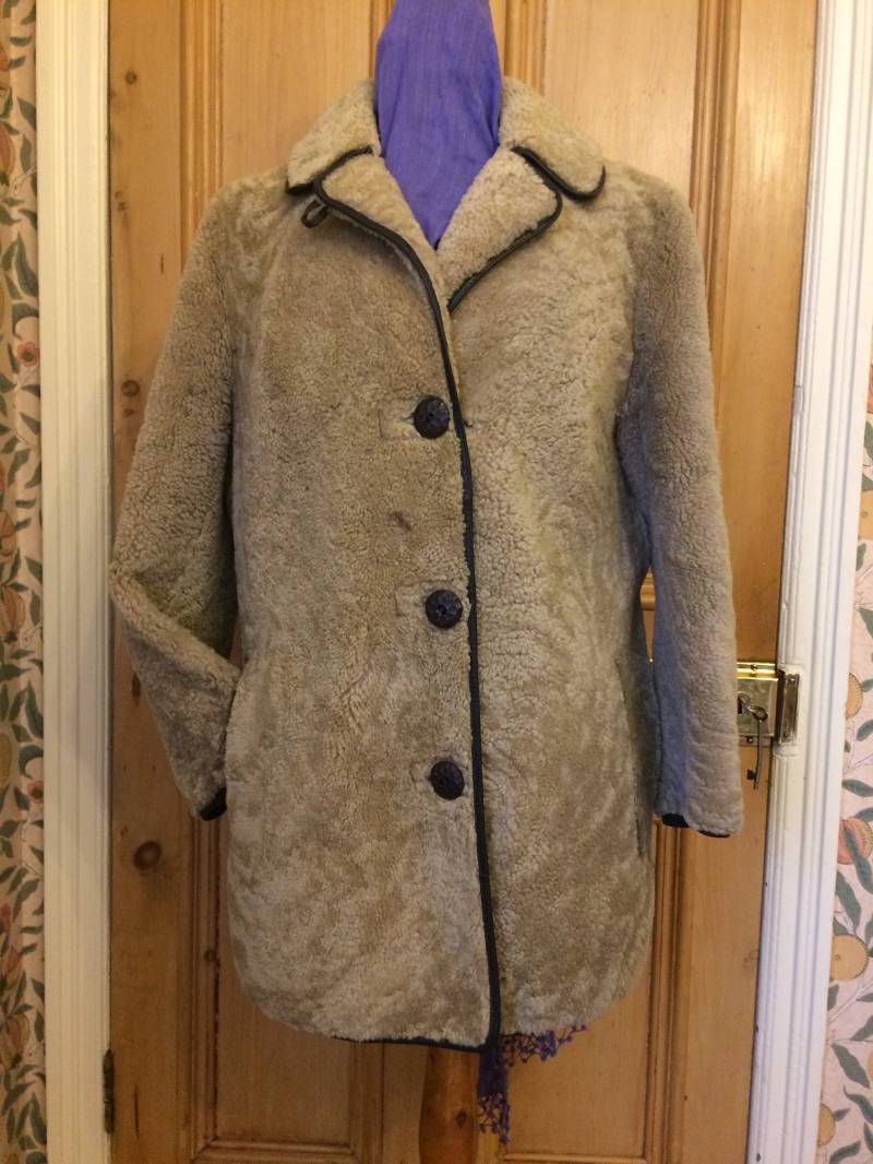 1960 Ergeht Echte Pelz Teddybär Mantel Mit Leder Piping Größe 12 von RetroTopToToe