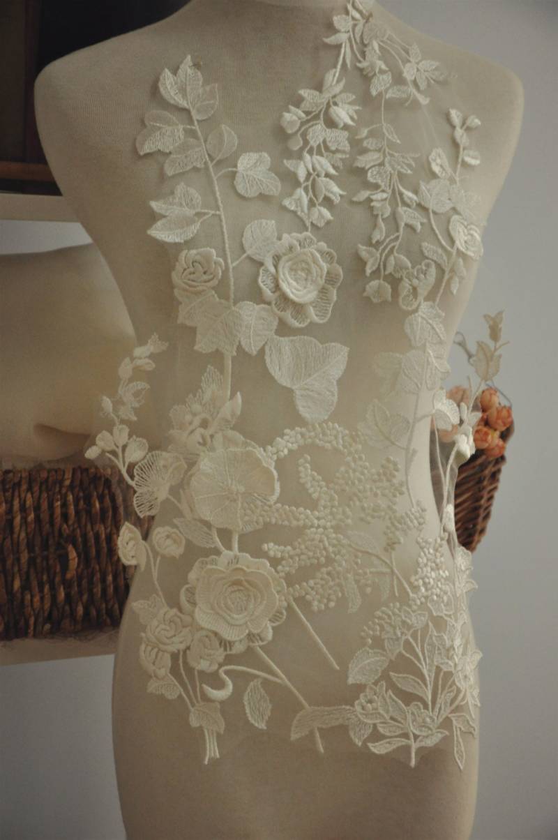 Wunderschöne 3D-Venedig-Spitze Applikation Für Brautkleid, Brautkleidträger von Retrolace