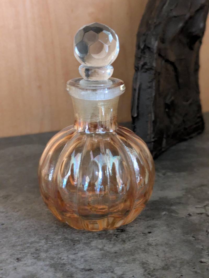 Wunderschöner Kristall - Glasflakon Wunderschöner Kristall - Glasflakon von RetromaniaDE