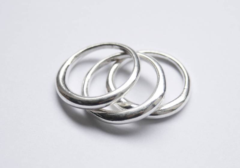 Versilberte Stapelbare Ringe Set - Made in England von RetroroxJewellery