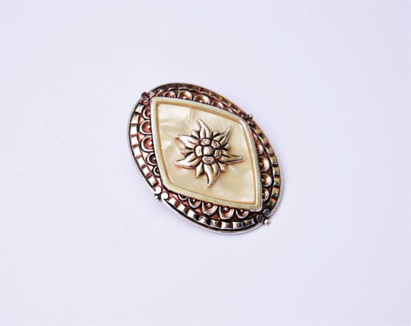 Floral Perlmutt Schal Clip - Silber Ton Modeschmuck Floral Perlmutt Schal Clip - Silber Ton Modeschmuck von RetroroxJewellery