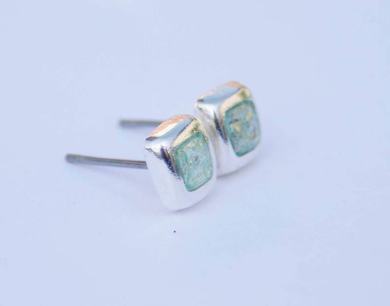 Grün Emaillierte Ohrstecker 90Er Jahre Modeschmuck von RetroroxJewellery