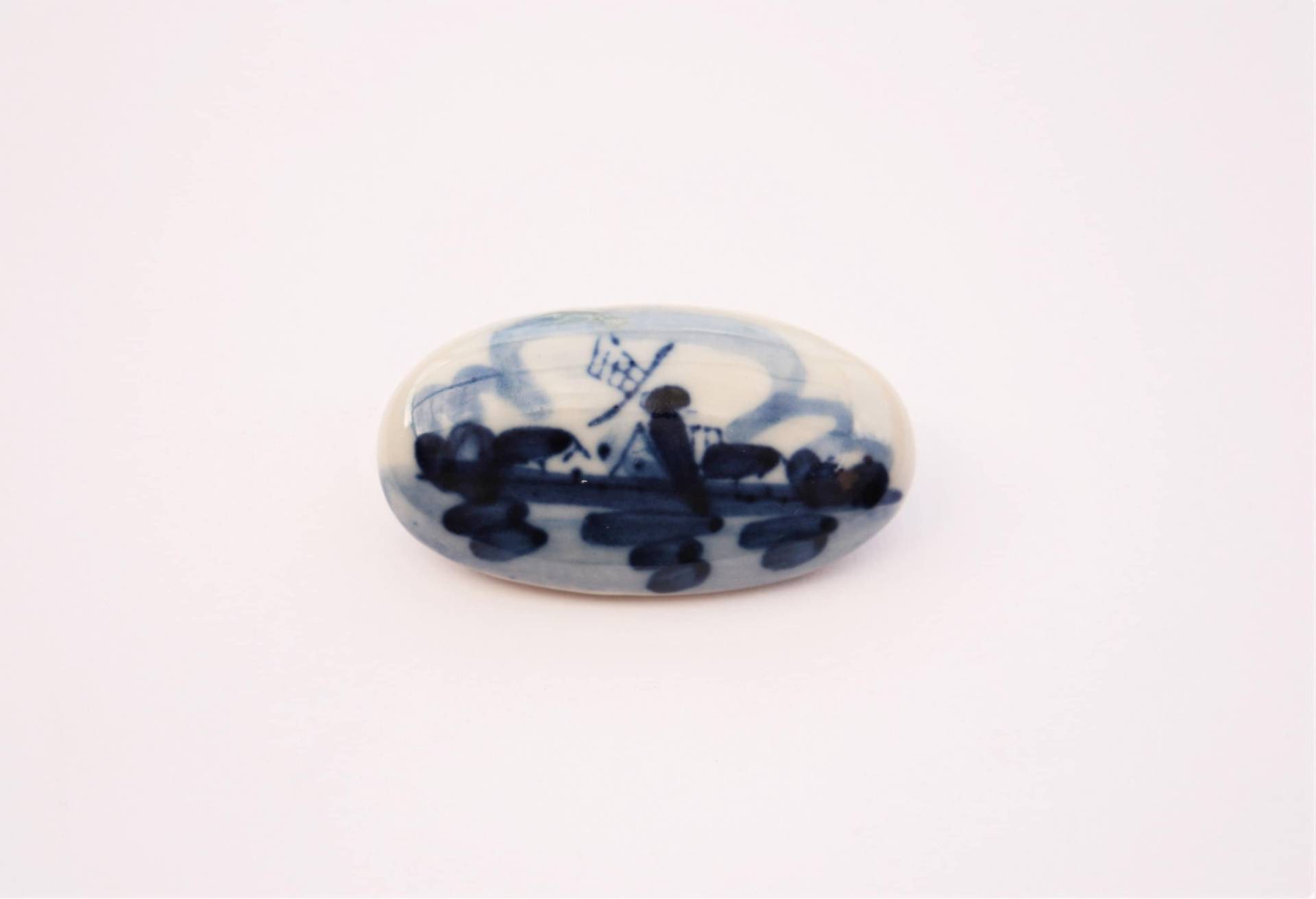 Vintage Delft Pottery Brosche Blaue Windmühlenszene Vintage Delft Pottery Brosche Blaue Windmühlenszene von RetroroxJewellery