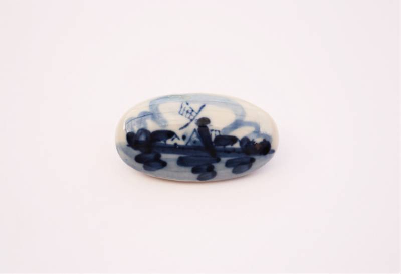 Vintage Delft Pottery Brosche Blaue Windmühlenszene Vintage Delft Pottery Brosche Blaue Windmühlenszene von RetroroxJewellery