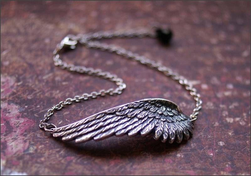 Engel Flügel Armband ~ Silberschmuck Flügel, Engelsflügel Anhänger Geschmückt W/Swarovski Kristall, Perfekte Geschenk Mutter, Tochter von RevelleRoseJewelry