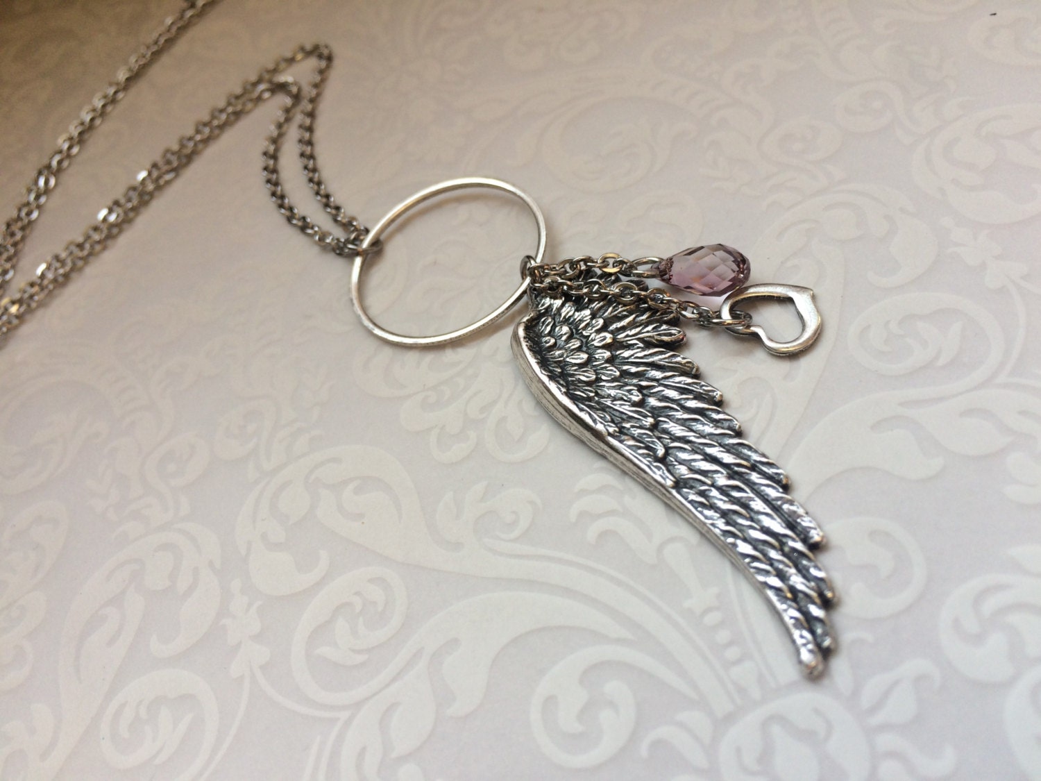 Engelsflügel Halskette, Silber Flügel Schmuck, Personalisierte Glaube Christlicher Engel Mutter Geschenk von RevelleRoseJewelry