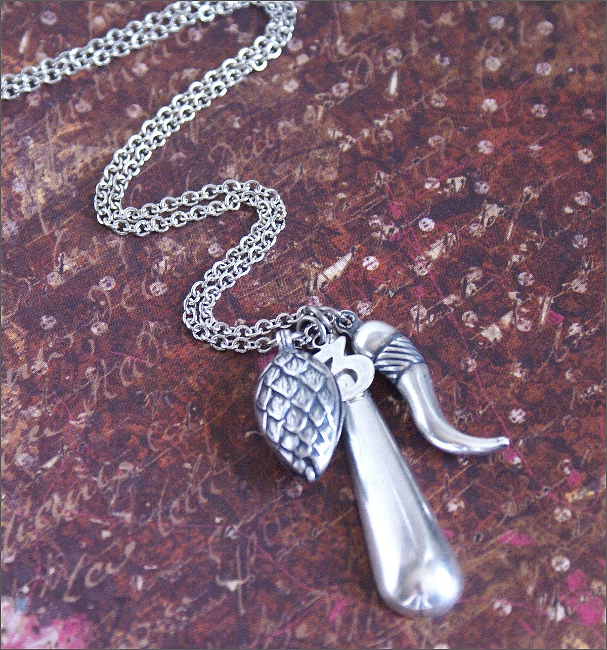 Silber Charm Halskette Stella Und Dot Inspiriert 30" Chain - Gesehen Bei Uns Pro Style-Abschnitt "Junk-E-Charme-Artikel' Von Revellerosejewelry von RevelleRoseJewelry