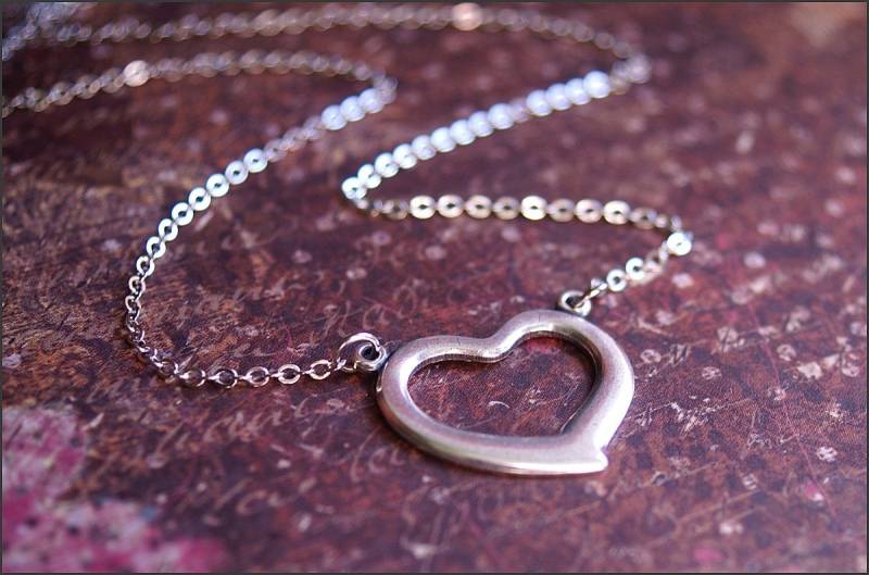 Silber Herz Halskette Offenes Herz Anhänger - Classic Everyday Wear I'm in Love By Revellerosejewelry von RevelleRoseJewelry