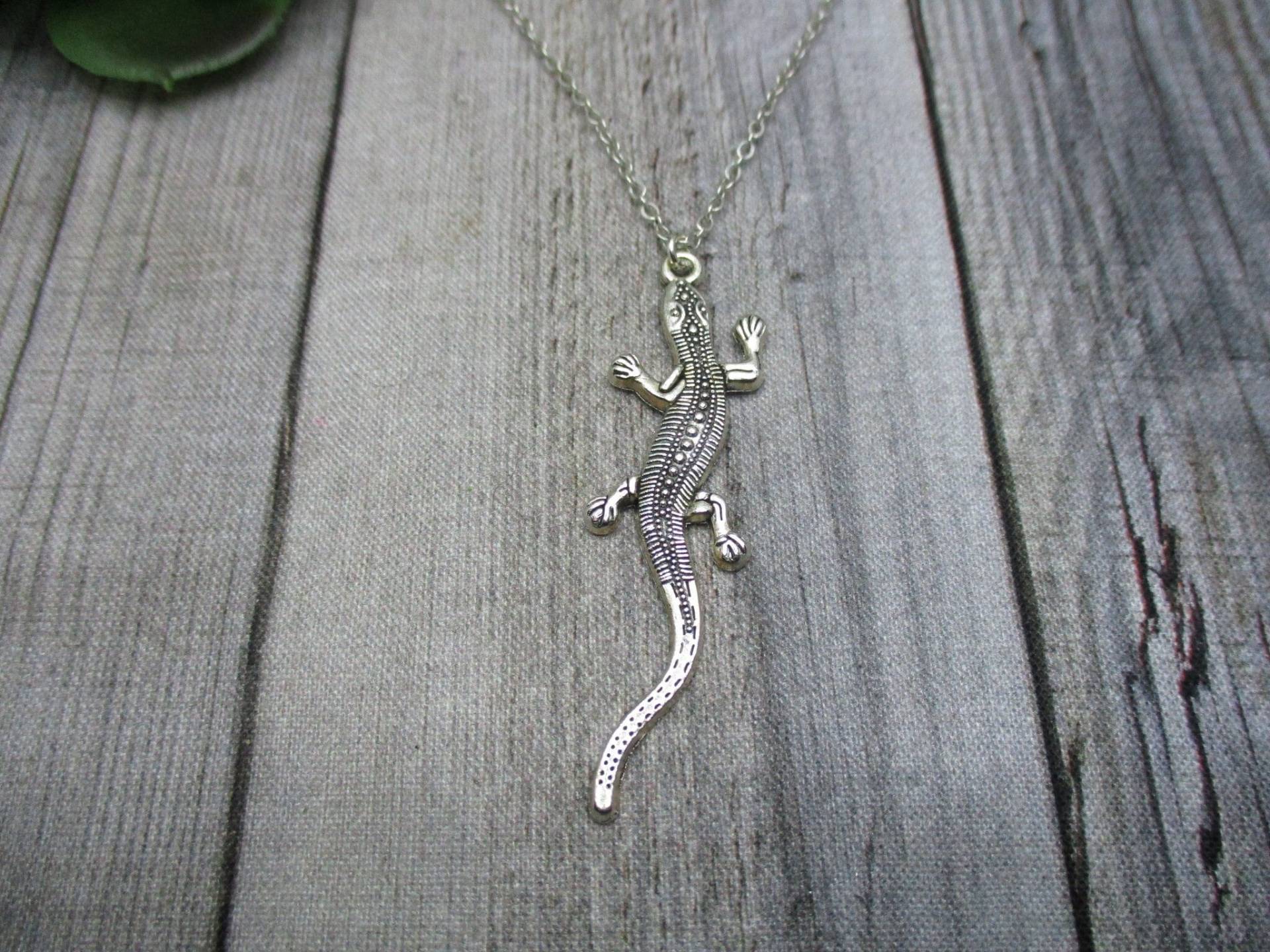 Große Gecko Kette Eidechse Halskette Schmuck Geschenke Für Ihn/Sie von RevelryJewelry