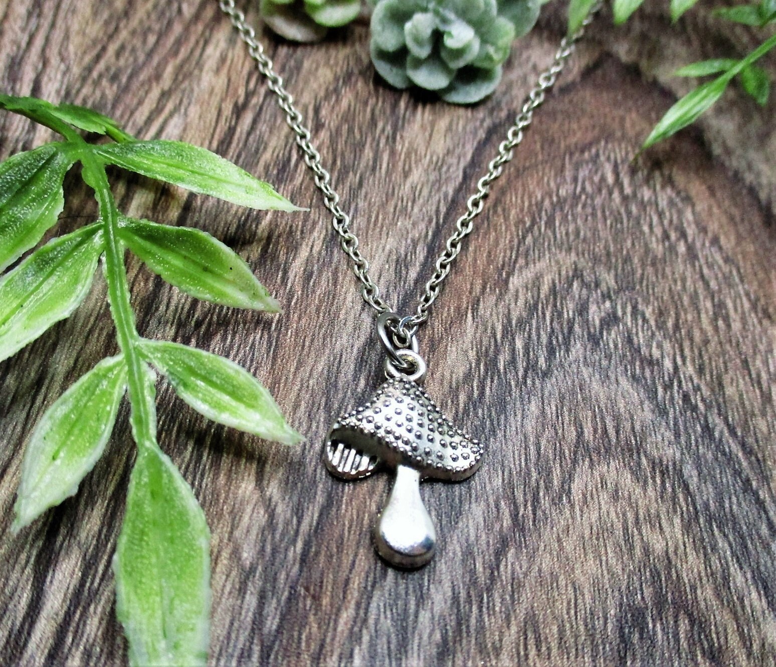 Pilz Halskette Schmuck Pilze Wald Geschenk Für Sie/Ihn Cottagecore von RevelryJewelry