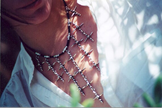 16 Sterling Barb Halskette 16 Sterling Barb Halskette von ReverenceAccessories