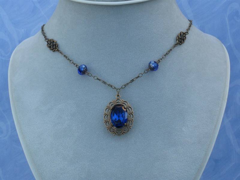 Blaue Leuchte Von Victoria Blaue Leuchte Von Victoria von Revivarox