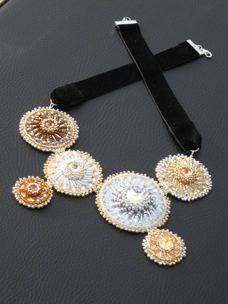 Lichter, Kamera, Aktion Ooak Statement Halskette Lichter, Kamera, Aktion Ooak Statement Halskette von Revivarox