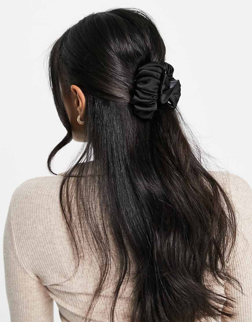 Revolution - Haarklammer aus gerafftem Satin in Schwarz-Keine Farbe von Revolution Hair
