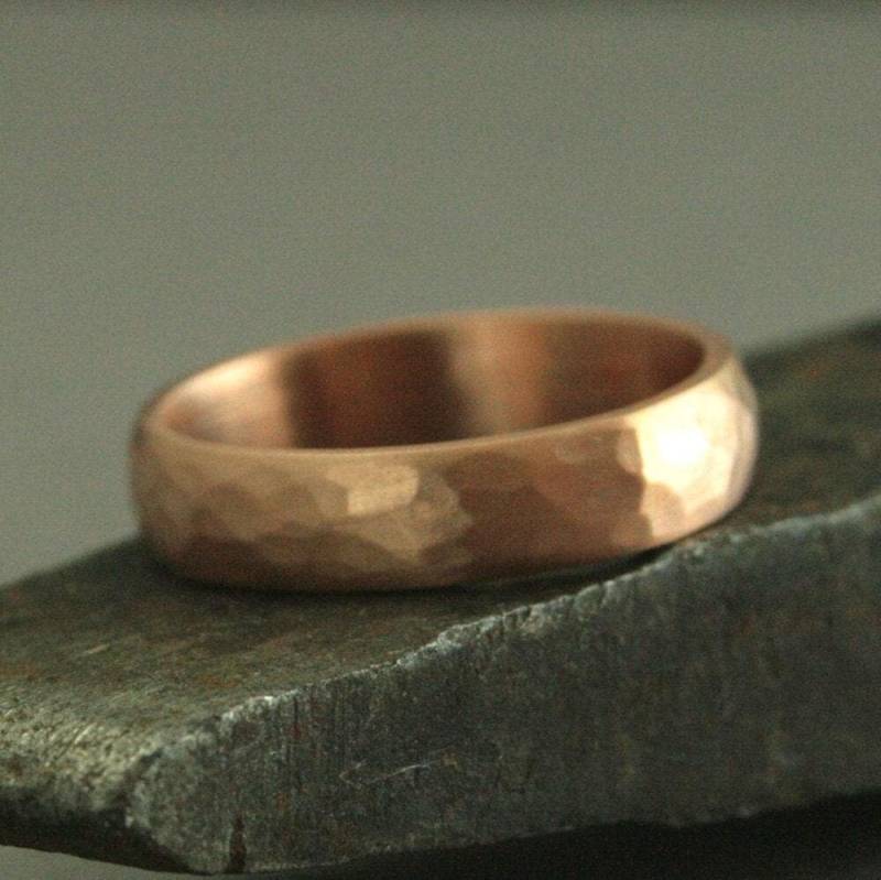 5 Mm Goldring Gehämmert Gold Ehering Perfekte 5Mm Band Gehämmert Massiv 14K Herren Rustikal Rustikaler Ring von RevolutionBA