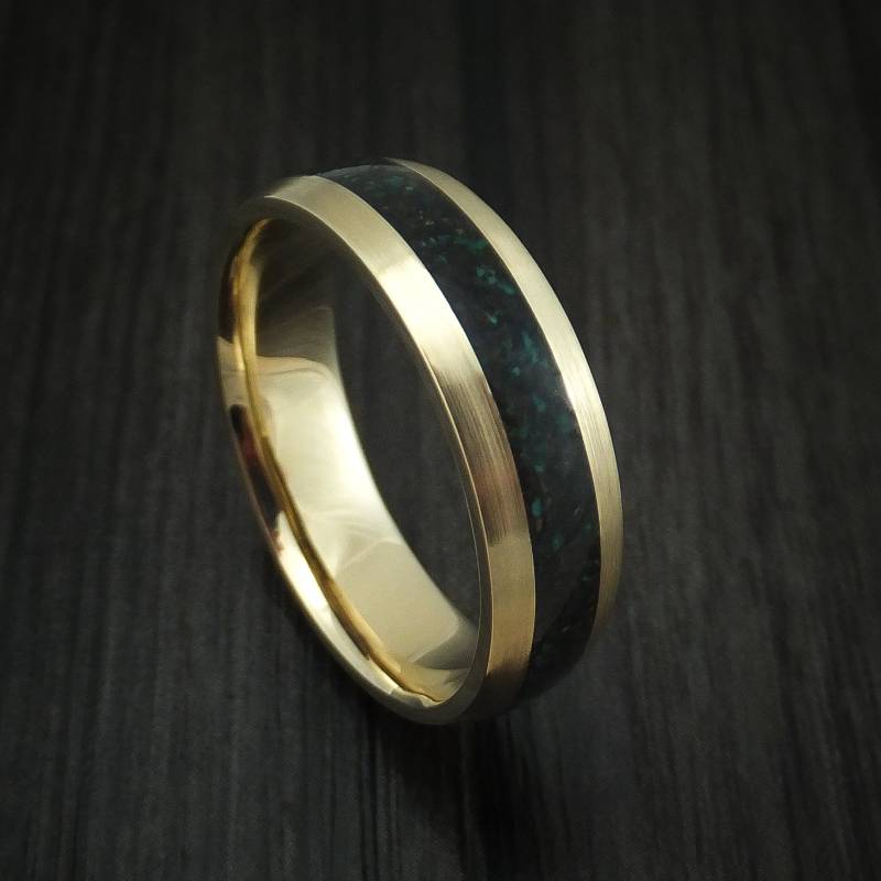 14K Gelbgold Und Schwarze Dinosaurier Knochen Malachit Ring Custom Made Fossilienband von RevolutionRings