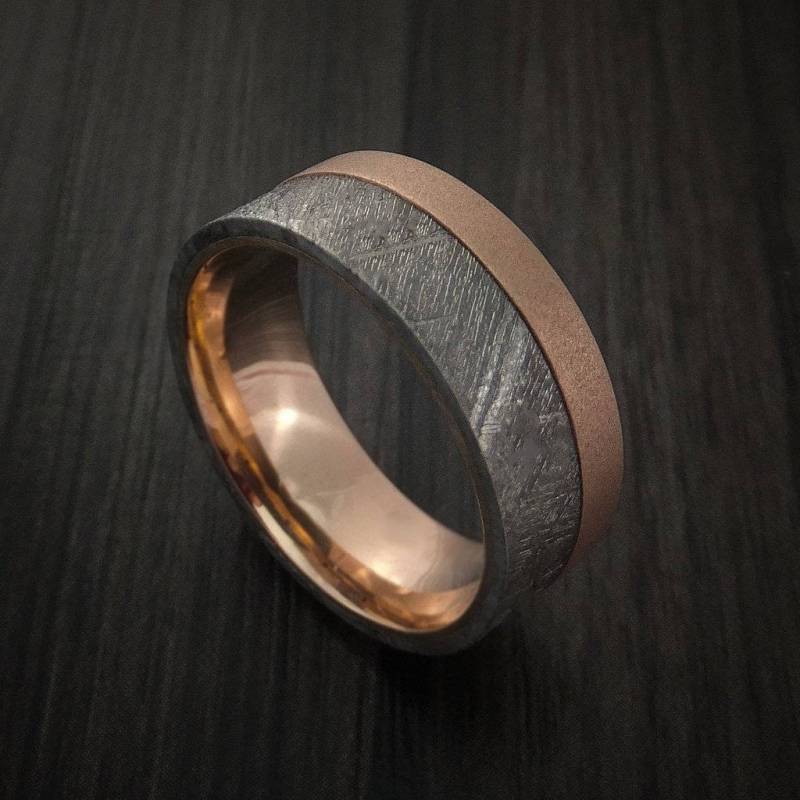 Gibeon Meteorit Und 14K Roségold Band Nach Wunsch von RevolutionRings