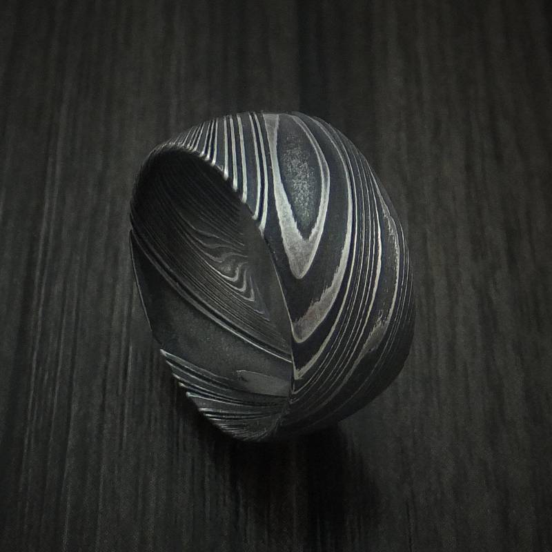 Kuro Damast Stahl Ring Breiter Trauring Echte Handwerkskunst Auf Bestellung Angefertigt von RevolutionRings
