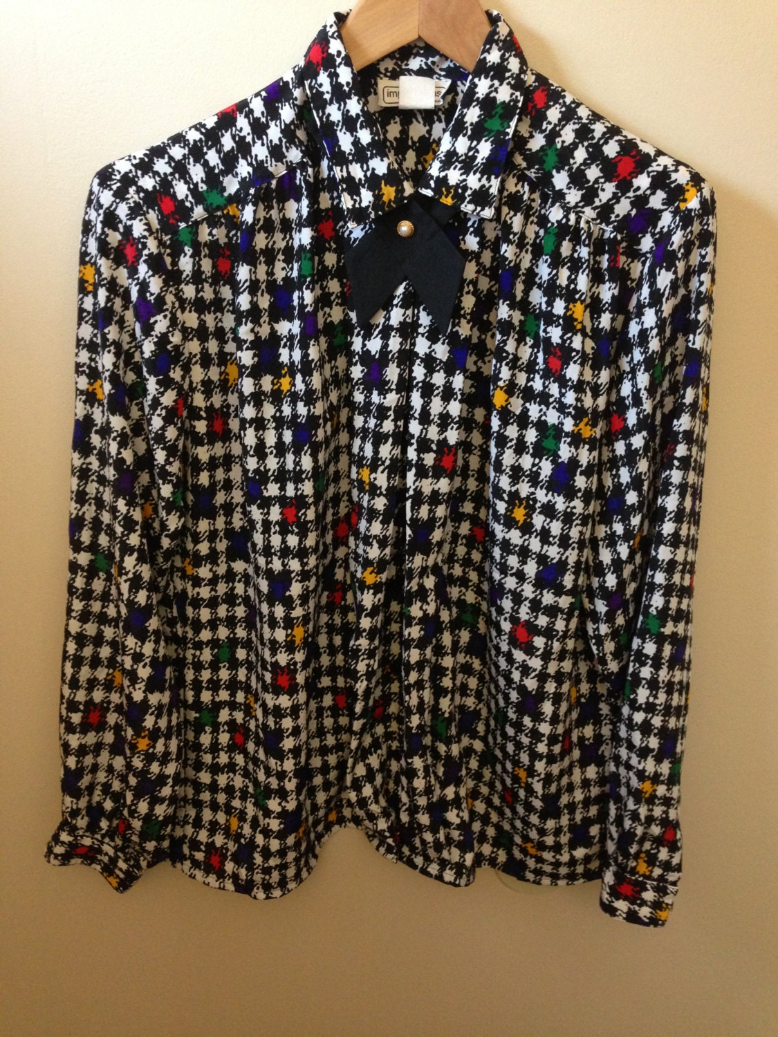 Vintage Bunte Bluse Vintage Bunte Bluse von RewindYourMind