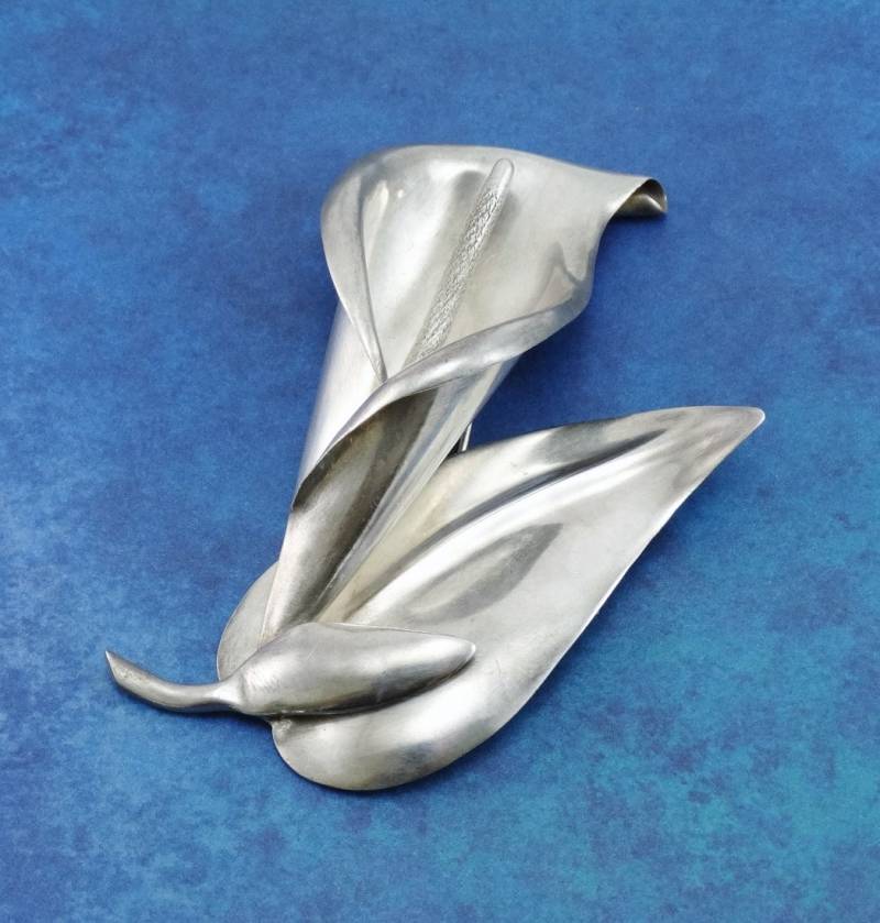 Vintage 1940 Los Castillo Taxco Sterling Silber Calla Brosche Massiv Vintage 1940 Los Castillo Taxco Sterling Silber Calla Brosche Massiv von Rhinestonedivas