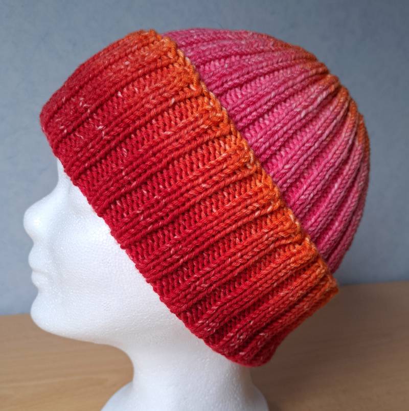 Handgestrickte Mütze 100% Schurwolle Merino Handgestrickte Mütze 100% Schurwolle Merino von RiGroHandarbeiten