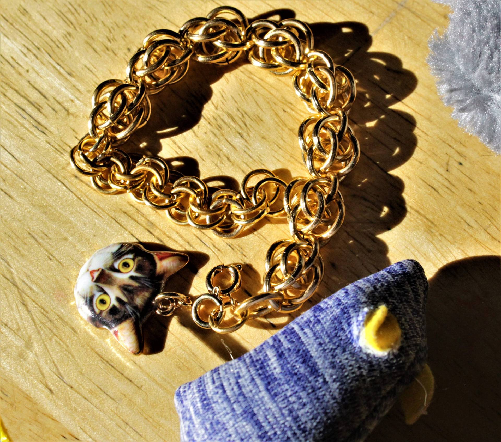 Katzenkopf Süße Erbs Kette Bettelarmband Katzenkopf Süße Erbs Kette Bettelarmband von RibbonsandChainmail