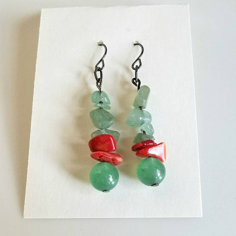 Rote Ohrringe, Boho Chic Schmuck, Grüne Edelstein Achat Aventurin Koralle, Schmuck Geschenke Für Sie, Einzigartige Handgefertigte Ohrringe von RibbonsandGlass