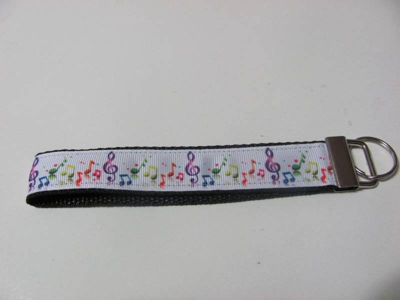 Musik Noten Wristlet Schlüsselanhänger Musik Noten Wristlet Schlüsselanhänger von RibbonvilleCreations