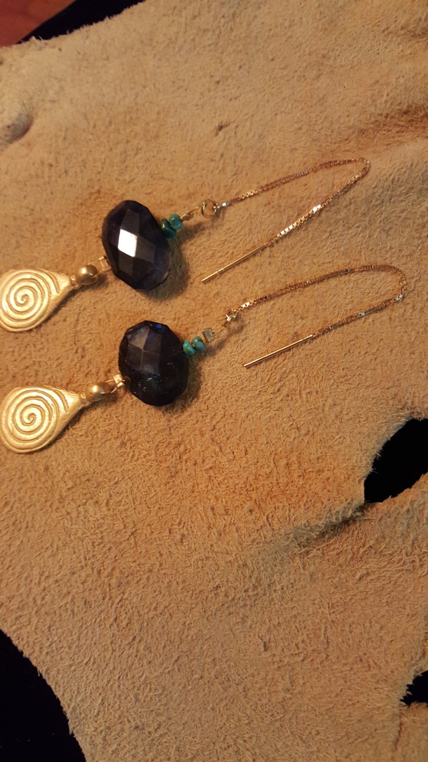 3 Zoll Vermeil Feld Kette Ohr Threads Mit Türkis Naturperlen, Spektakuläre Facettierte Labradorit Blau Und Gold Vergoldet Tränentropfen 3 Zoll Vermeil Feld Kette Ohr Threads Mit Türkis Naturperlen, Spektakuläre Facettierte Labradorit Blau Und Gold Vergoldet Tränentropfen von RichUrbanGirl