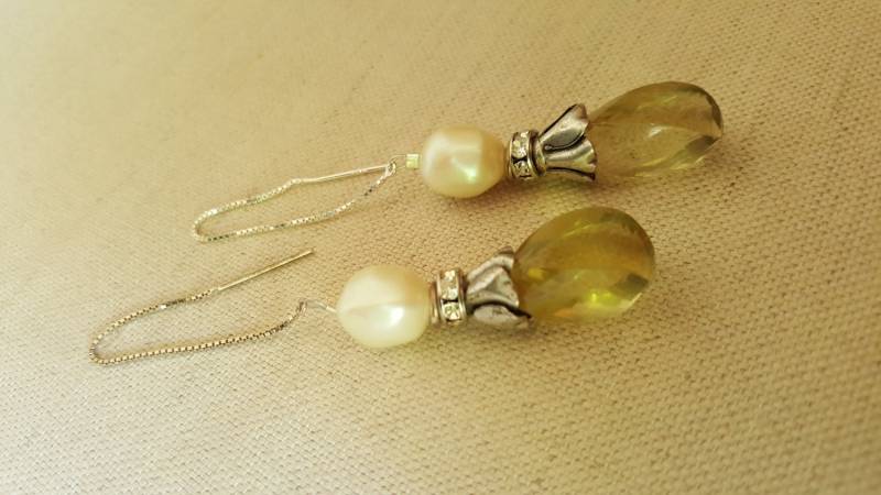 Jahrgang Simulierte Perle Und Spiralige Facettierten Lemon Quarz Von 3 Zoll Sterlingsilber Feld Kette Ohr Threads, Rundell Tulpe Perlenkappen Jahrgang Simulierte Perle Und Spiralige Facettierten Lemon Quarz Von 3 Zoll Sterlingsilber Feld Kette Ohr Threads, Rundell Tulpe Perlenkappen von RichUrbanGirl