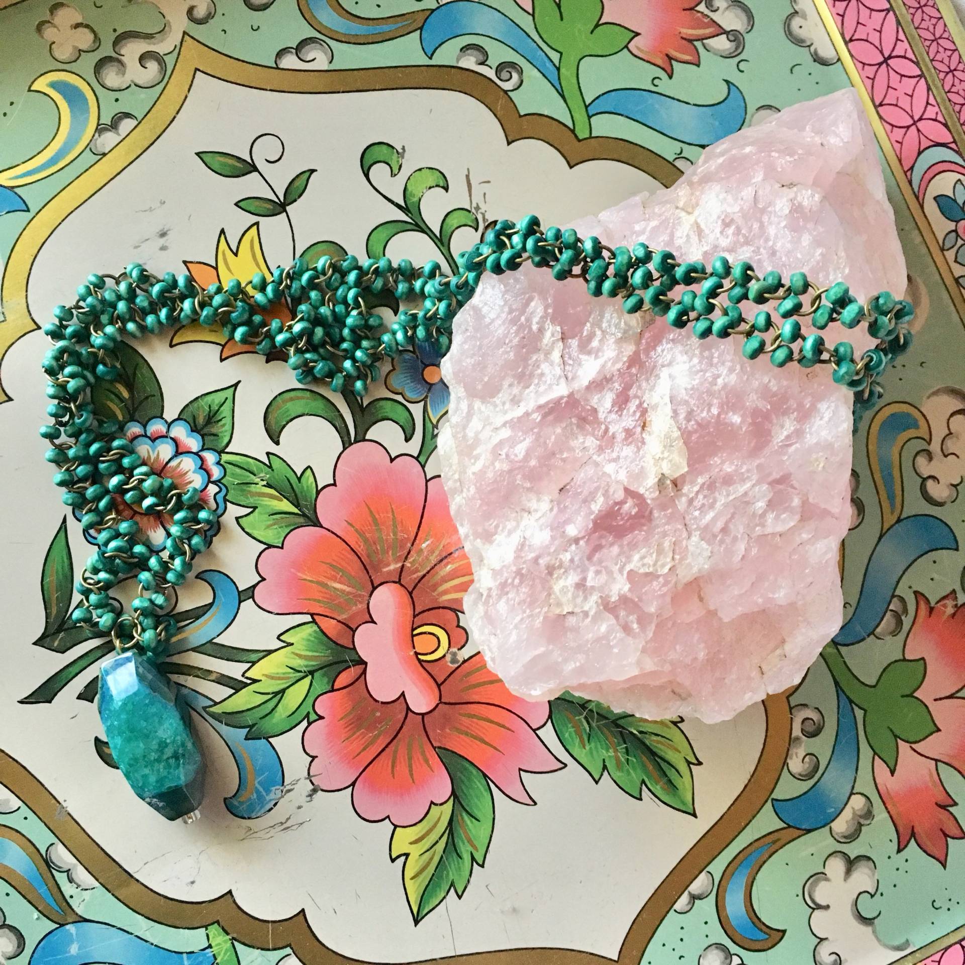 Teal Achat Halskette An Langer Holzperlenkette Großer Echter Facettierter Anhänger Boho Festival Style Teal Achat Halskette An Langer Holzperlenkette Großer Echter Facettierter Anhänger Boho Festival Style von Richarme