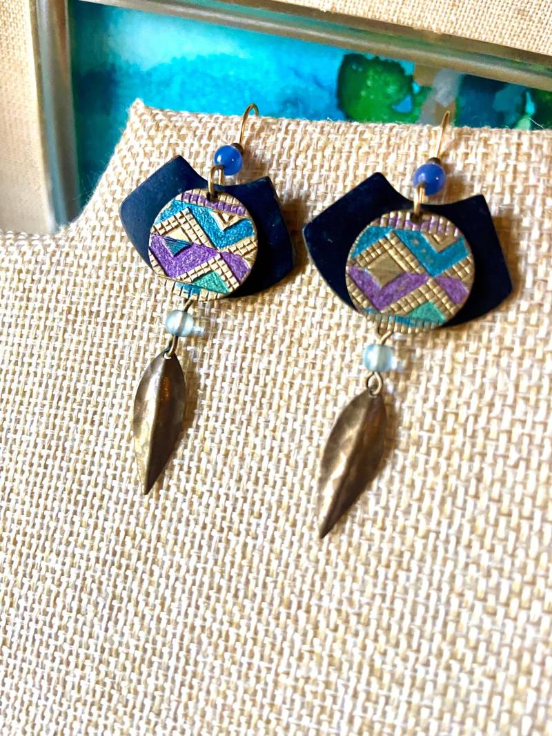 Vintage Southwestern Gestempelte Metall Ohrringe Handarbeit Boho Pierced von Richarme