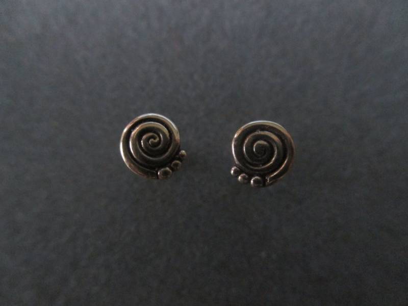 14Kt Gold Spirale Ohrstecker von RichelleJewelry