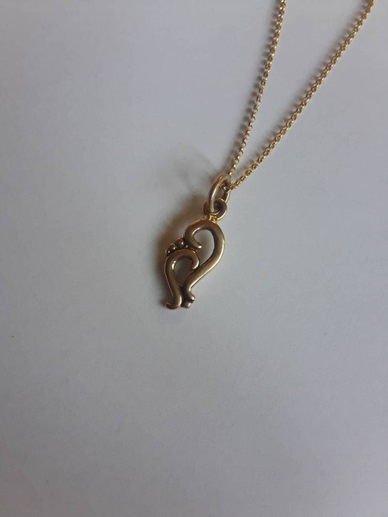 14Kt Gold Swirl Charm Anhänger von RichelleJewelry
