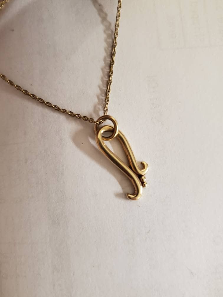 14Kt Gold Swirl Loop Charm Anhänger von RichelleJewelry