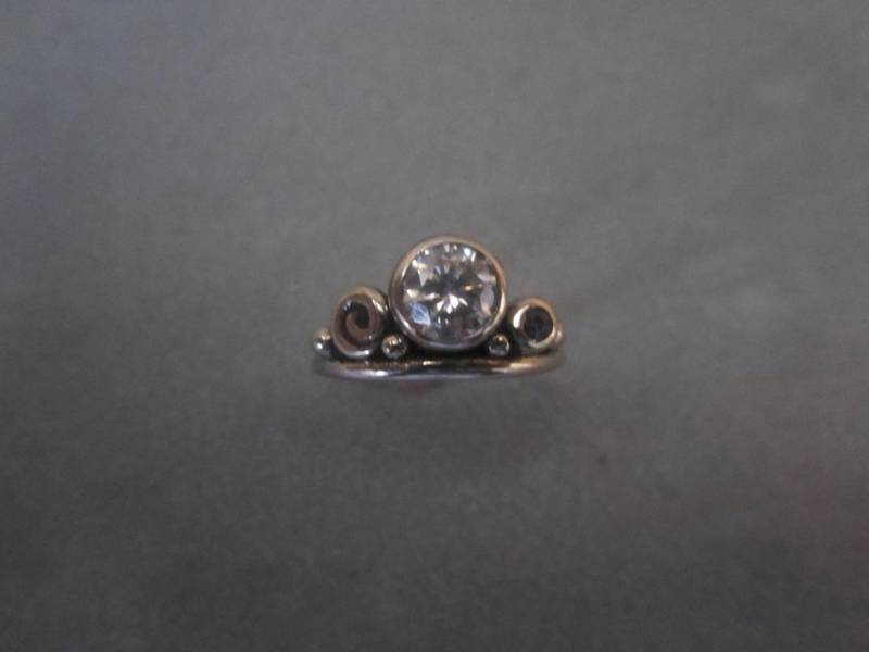 14Kt Weißgold Spirale Verlobungsring von RichelleJewelry