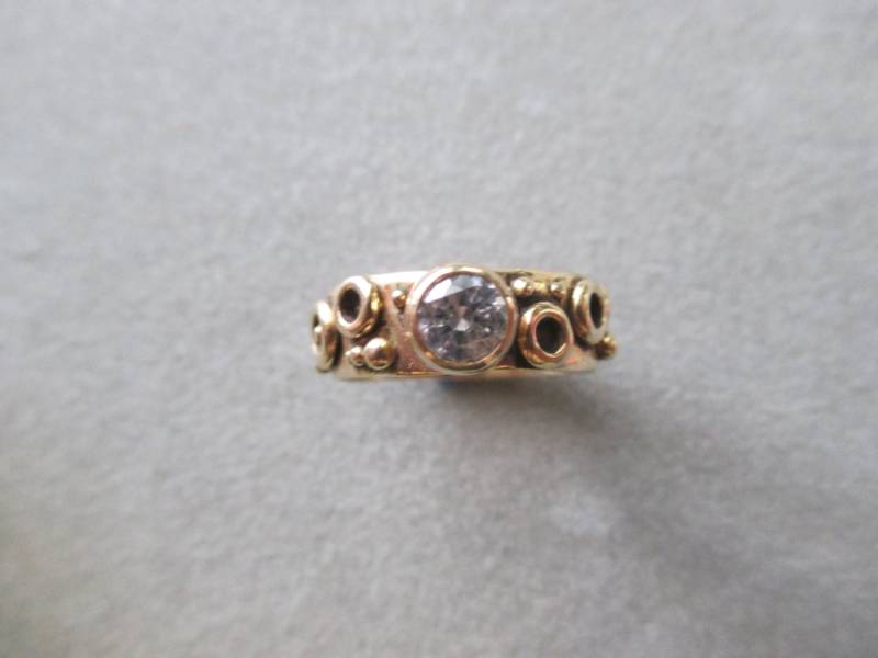 14Kt. Gelbgold Solitaire Bubble Verlobungsring von RichelleJewelry