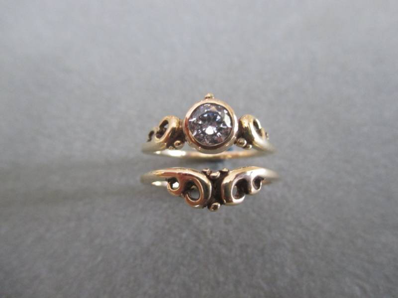 14Kt. Gold Swirl Verlobungsring & Ehering Set von RichelleJewelry