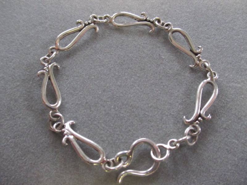 Swirl Loop Link-Armband Aus Sterlingsilber von RichelleJewelry