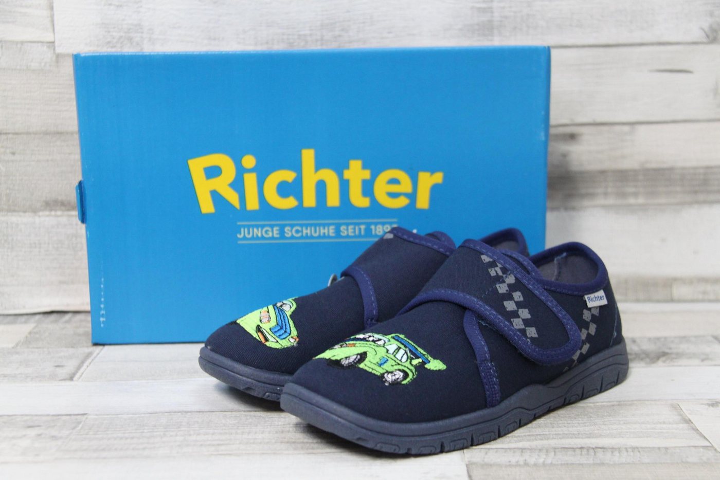 Richter RICHTER Jungs Klett Hausschuh mit flexibler Sohle blau mit Auto 27 Hausschuh Richter RICHTER Jungs Klett Hausschuh mit flexibler Sohle blau mit Auto 27 Hausschuh von Richter