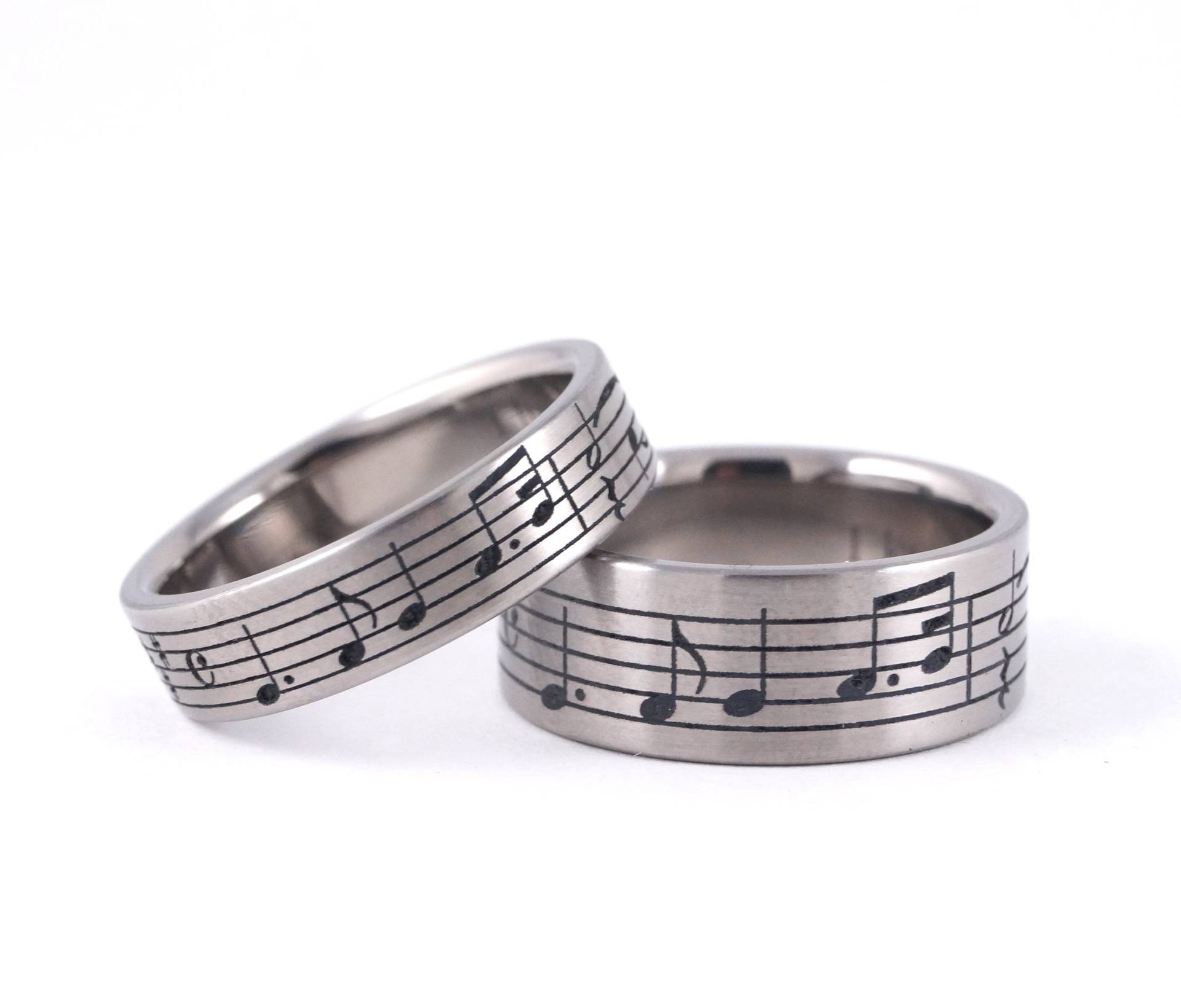 Benutzerdefinierte Titan Musiknote Ehering Set 2 Ringe Einzigartige Eheringe Musikgeschenke Für Ihn Geekery Alternative Nicht Traditionelle Benutzerdefinierte Titan Musiknote Ehering Set 2 Ringe Einzigartige Eheringe Musikgeschenke Für Ihn Geekery Alternative Nicht Traditionelle von RicksonJewelry