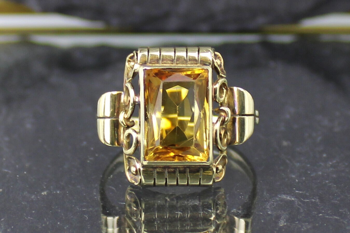 Antiker Citrin-Goldring, 585Er Gelbgold, 14 Karat, 1920Er Jahre | Antique Citrine Gold Ring, 585 Yellow Gold, Carat, 1920S von RiedAntik