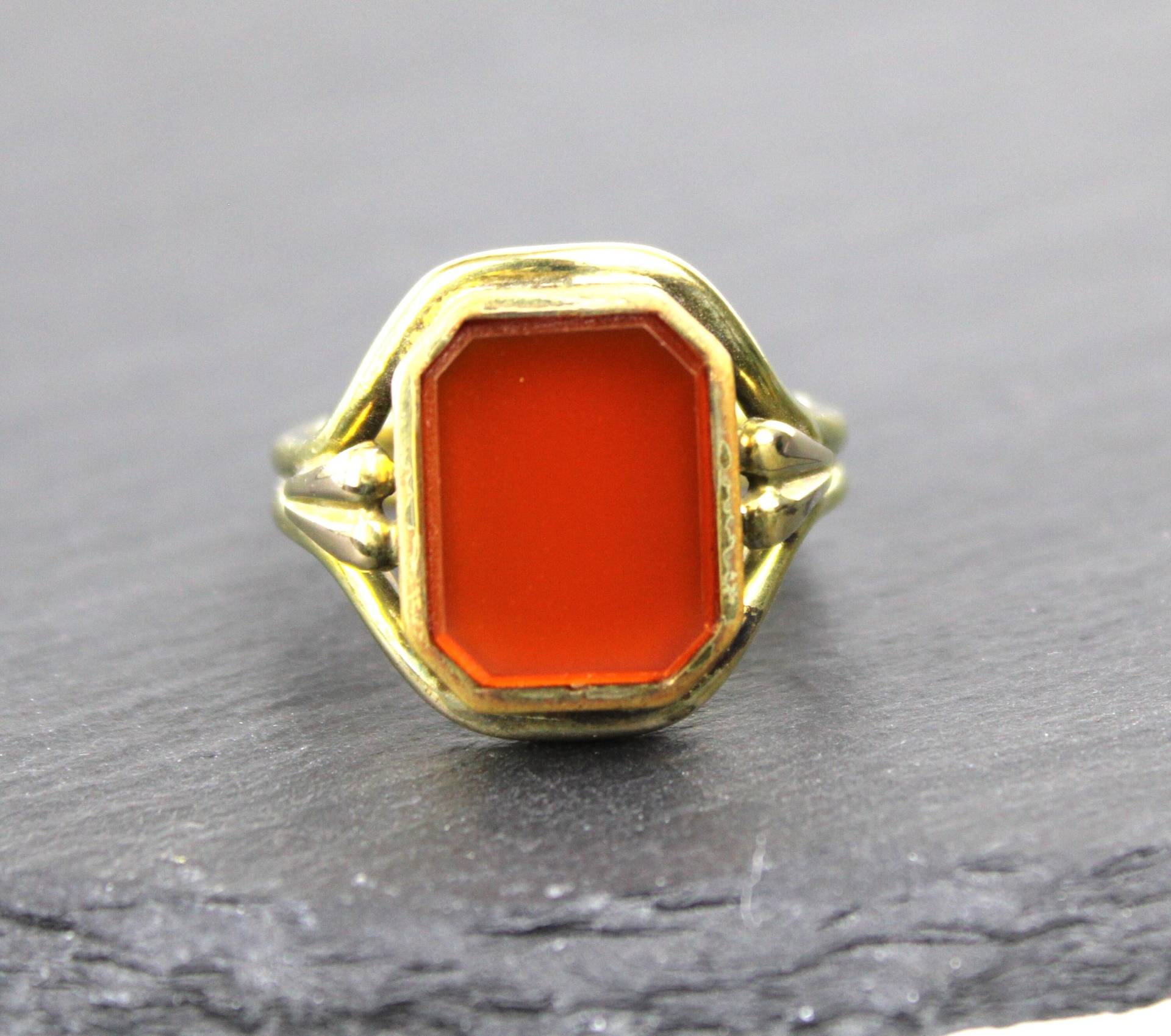 Antiker Goldring, Siegelring, 750Er Gelbgold, Karneol, 1920Er | Antique Gold Ring, Signet 18K Yellow Gold, Carnelian, 1920S von RiedAntik