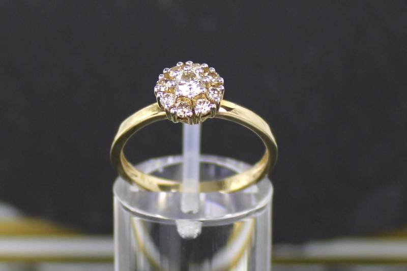 Brillantring, Diamantring Aus 375Er Gelbgold, 9 Karat | Brilliant Ring, Diamond Ring Made Of 375 Yellow Gold, Carat von RiedAntik