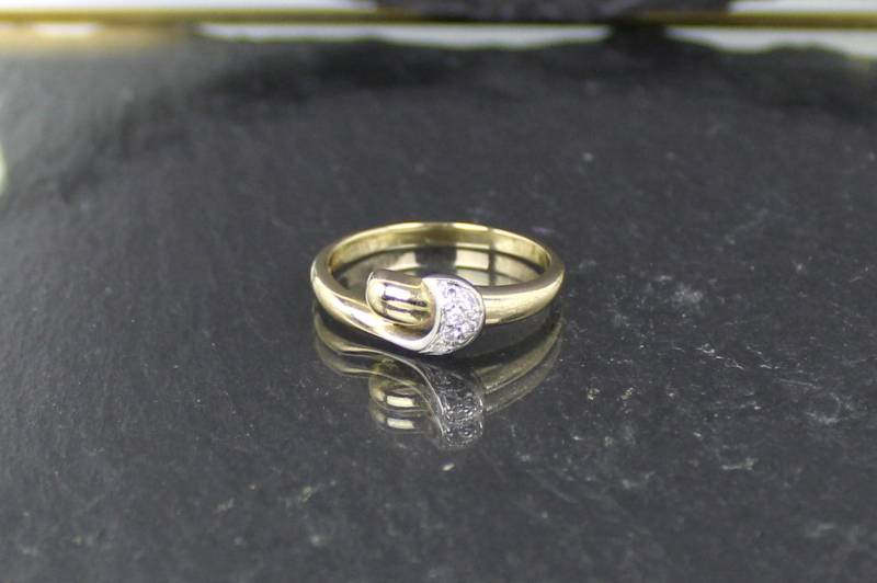 Diamantring, 585Er Weiß - Und Gelbgold, 14 Karat, 6 Diamanten | Diamond Ring, 14K White & Yellow Gold, With Diamonds von RiedAntik