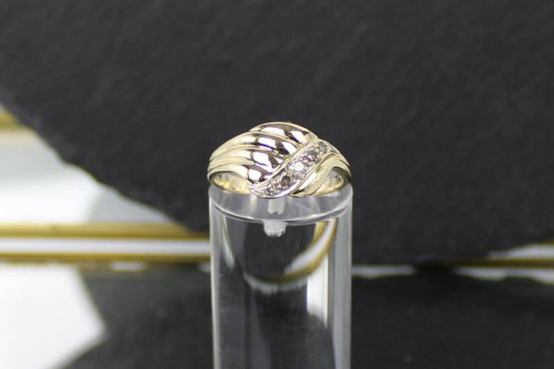 Diamantring, Goldring Mit 5 Diamanten, 585Er Gelbgold, 14 Karat | Diamond Ring, Gold Ring With Diamonds, 585 Yellow Gold, Karat von RiedAntik