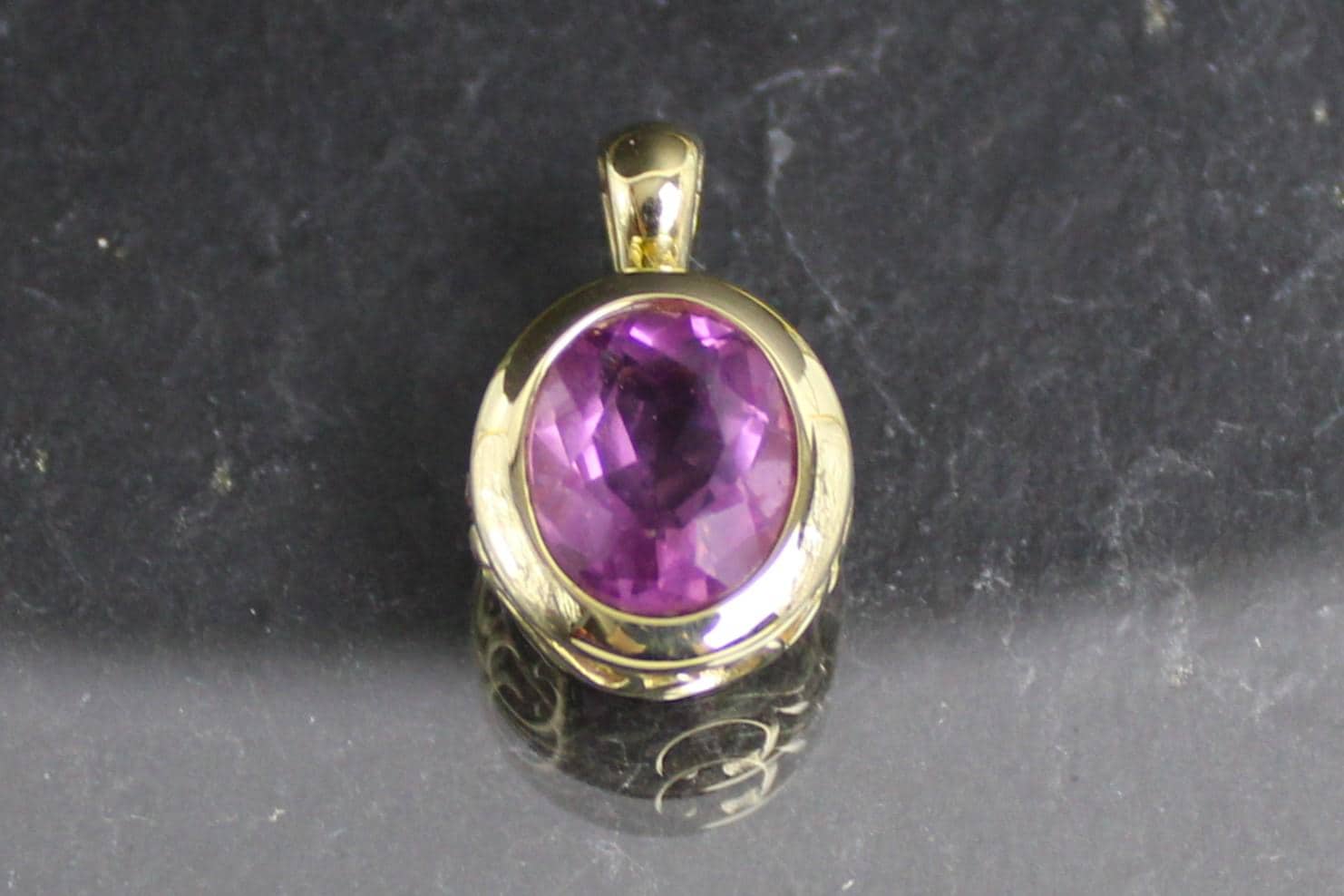 Fluorit Goldanhänger, Kettenanhänger, 375Er Gelbgold, 9 Karat | Fluorite Gold Pendant, 9K Gold Fluorit Goldanhänger, Kettenanhänger, 375Er Gelbgold, 9 Karat | Fluorite Gold Pendant, 9K Gold von RiedAntik